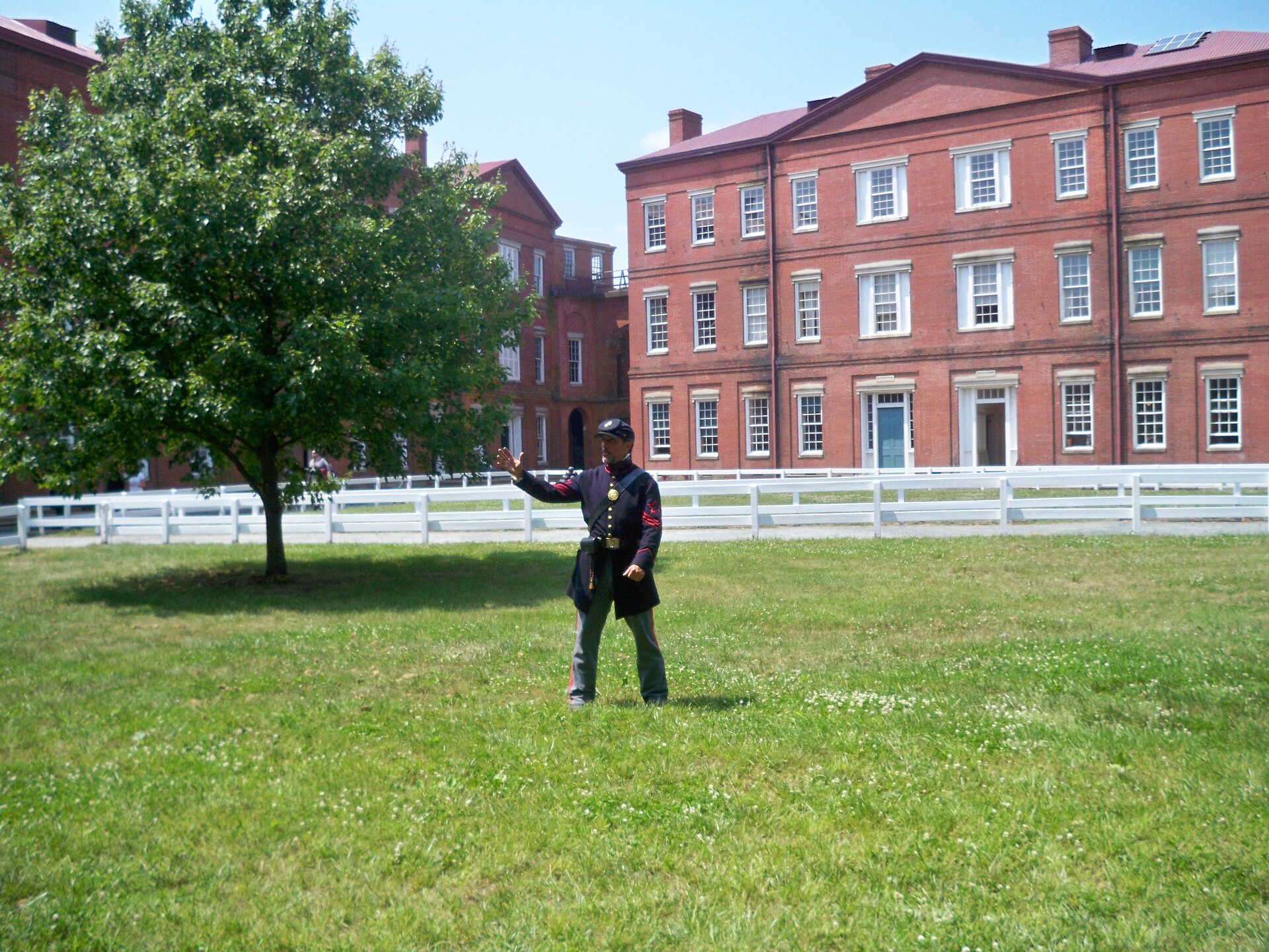 Civil War uniformed interpreter on the grass at Fort Delaware